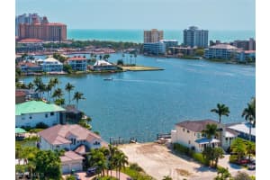 348 Lagoon Avenue, Naples, FL 34108 - MLS#224079660