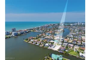 348 Lagoon Avenue, Naples, FL 34108 - MLS#224079660