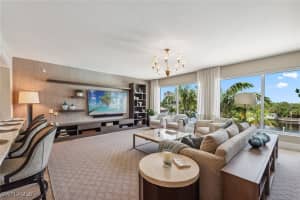 13665 Vanderbilt Drive, NAPLES, FL 34110 Sold 04/25/25