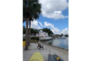 2850 Citrus Lake Drive, Naples, FL 34109 Sold 04/10/25