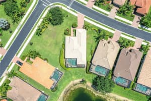 6145 Dogleg Dr, Naples