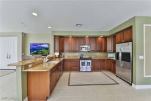 600 5th Avenue, Naples, FL 34102 - MLS#224079864