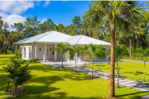 3740 3rd Ave Sw, Naples
