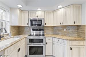 13601 Worthington Way, Bonita Springs, FL 34135 - MLS#224079891