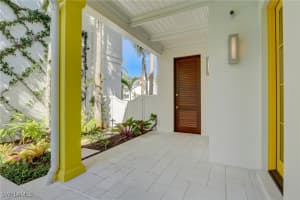 942 9th Avenue, Naples, FL 34102 - MLS#224080034