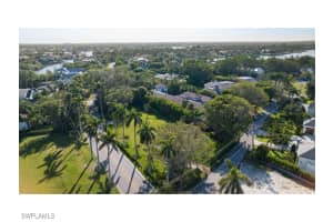 2433 Lantern Lane, Naples, FL 34102 - MLS#224080070