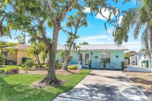 708 100th Avenue, NAPLES, FL 34108 Sold 01/10/25