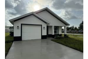 2110 Palm Avenue, Fort Myers, FL 33916 Sold 01/17/25