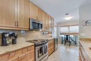 532 Club Side Drive, Naples, FL 34110 Sold 01/14/25