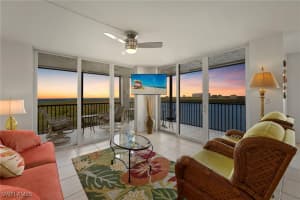 17 Bluebill Avenue, Naples, FL 34108 Sold 03/21/25
