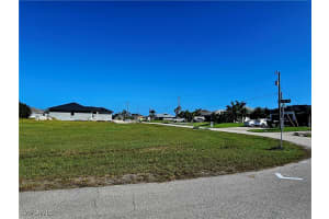 1000 36th Place, Cape Coral, FL 33993 Sold 10/20/25
