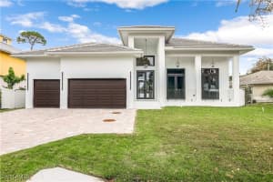 1317 Cypress Woods Dr, Naples