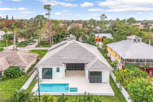 1317 Cypress Woods Drive, Naples, FL 34103 - MLS#224080725