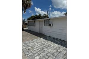 26800 Stardust Drive, Bonita Springs, FL 34135 Sold 01/30/25