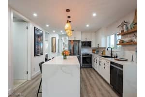 2500 Gulf Shore Boulevard, NAPLES, FL 34103 Sold 01/17/25