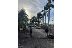 2631 Bayshore Drive, Matlacha, FL 33993 - MLS#224081309
