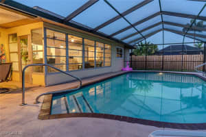 220 Albatross St, Fort Myers Beach