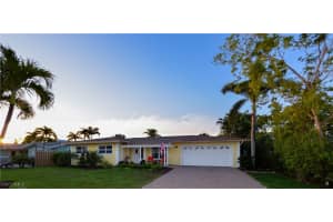 220 Albatross Street, Fort Myers Beach, FL 33931 - MLS#224081356