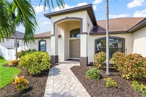 2834 24th Avenue, Cape Coral, FL 33914 Sold 01/16/25