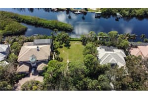 27770 Riverwalk Way, Bonita Springs, FL 34134 - MLS#224081380