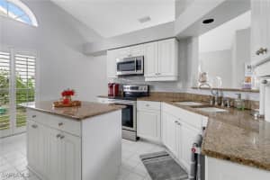 121 Saint James Way, Naples, FL 34104 Sold 01/07/25