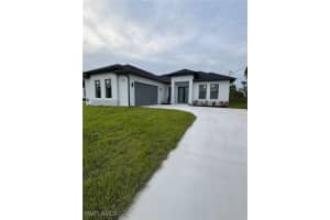 3010 37th Street, Lehigh Acres, FL 33971 Sold 08/25/25