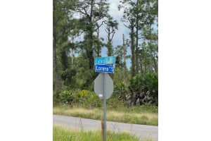 850 Calais Street, Lehigh Acres, FL 33974 - MLS#224081627