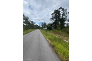 850 Calais Street, Lehigh Acres, FL 33974 - MLS#224081627