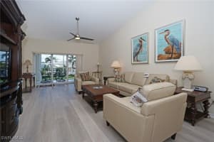 850 Tanbark Dr 201, Naples