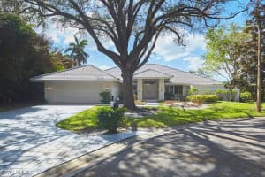 702 Hollybriar Lane, Naples, FL 34108 Sold 12/18/24
