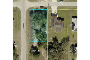 2727 6th Street, Lehigh Acres, FL 33976 - MLS#224082285
