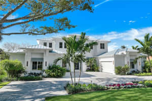 646 Anchor Rode Drive, Naples, FL 34103 Sold 03/04/25