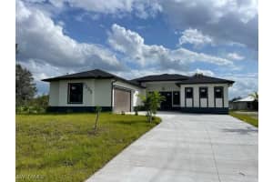 2503 69TH ST W, Lehigh Acres, FL 33971 Sold 12/23/24