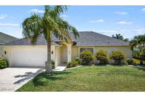 2122 25th Street, Cape Coral, FL 33914 - MLS#224082743