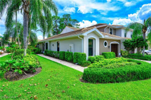 7670 Meadow Lakes Dr 1501, Naples