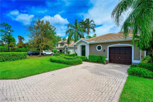 7670 Meadow Lakes Drive, Naples, FL 34104 - MLS#224082754