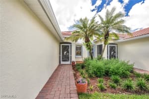 7723 Berkshire Pines Drive, Naples, FL 34104 Sold 11/22/24