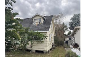 746 107th Avenue, Naples, FL 34108 Sold 11/19/24