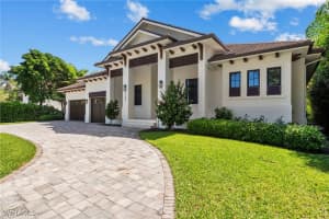 3200 Crayton Road, Naples, FL 34103 - MLS#224083025