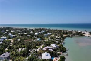 2604 Coconut Drive, Sanibel, FL 33957 Sold 01/08/25