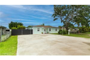 982 4th Avenue, Homestead, FL 33030 Sold 12/16/24