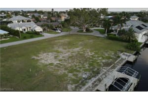 5636 Delido Court, Cape Coral, FL 33904 - MLS#224083358