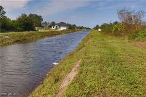 3209 15th Street, Lehigh Acres, FL 33976 Sold 04/25/25