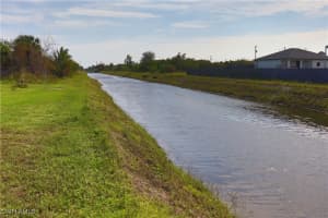 3209 15th Street, Lehigh Acres, FL 33976 Sold 04/25/25