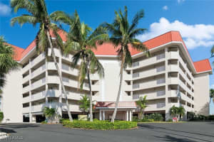 270 Collier Boulevard, Marco Island, FL 34145 Sold 04/02/25