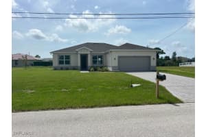 828 15th Street, Cape Coral, FL 33991 Sold 03/20/25