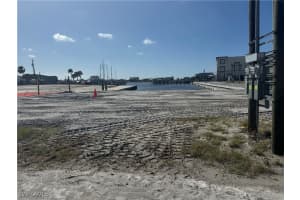 19281 #6 San Carlos Boulevard, Fort Myers Beach, FL 33931 Sold 11/01/24