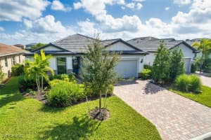 3692 Hampton Circle, Alva, FL 33920 Sold 03/07/25
