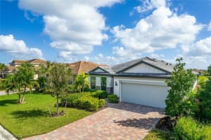 3692 Hampton Circle, Alva, FL 33920 Sold 03/07/25