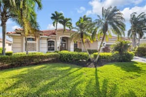 5035 Cerromar Drive, Naples, FL 34112 Sold 08/28/25